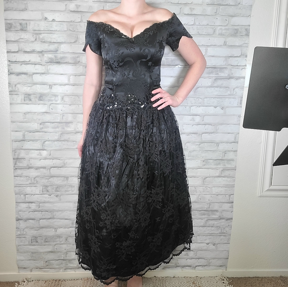 Vintage Scott McClintock Black Lace Gothic Beaded Prom Maxi Dress
